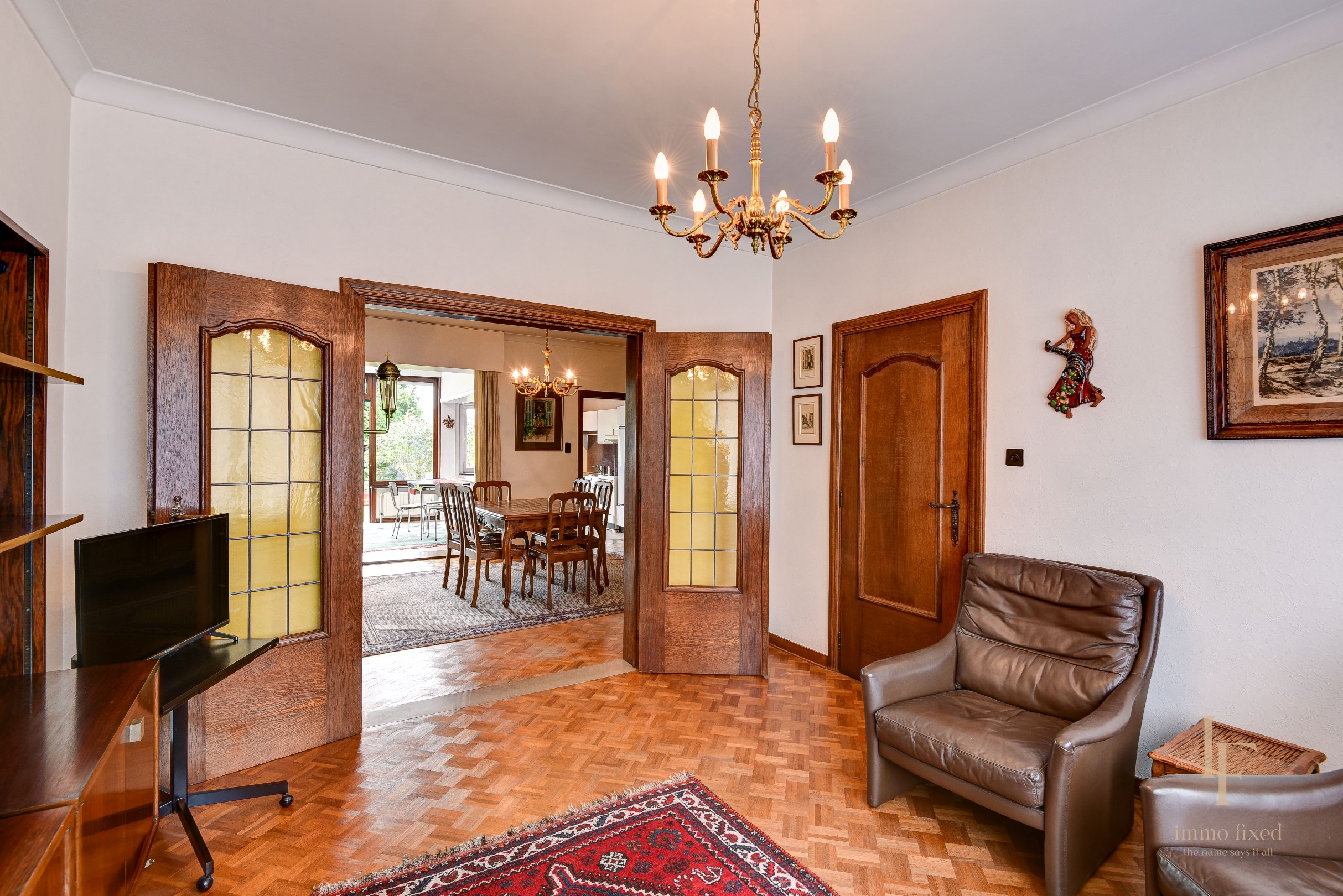 Te renoveren woning met tuin en garage in Wilrijk! 