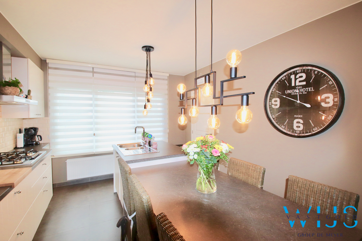 Instapklare gezinswoning met ZUIDgerichte tuin te Evergem! 