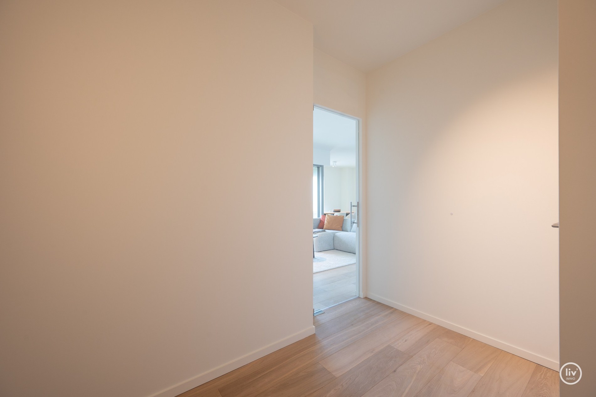 OPENDEURDAG Zaterdag 11-13u (Maes en Boerenboomplein): OPENDEURDAG Zaterdag 11-13u (Maes en Boerenboomplein): Instapklaar twee-kamer appartement in het Project Hoost (genietend van zijdelings zeezicht 