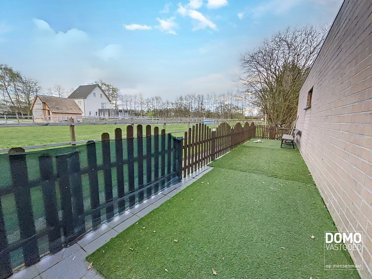 RUIM APPARTEMENT MET TUIN EN 2 SLAAPKAMERS TE HUUR IN HEUSDEN-ZOLDER 