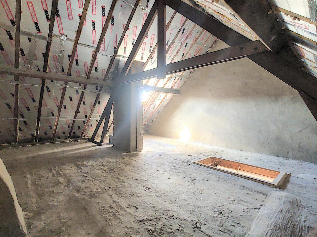 Te moderniseren woning op aangename ligging - Heist 