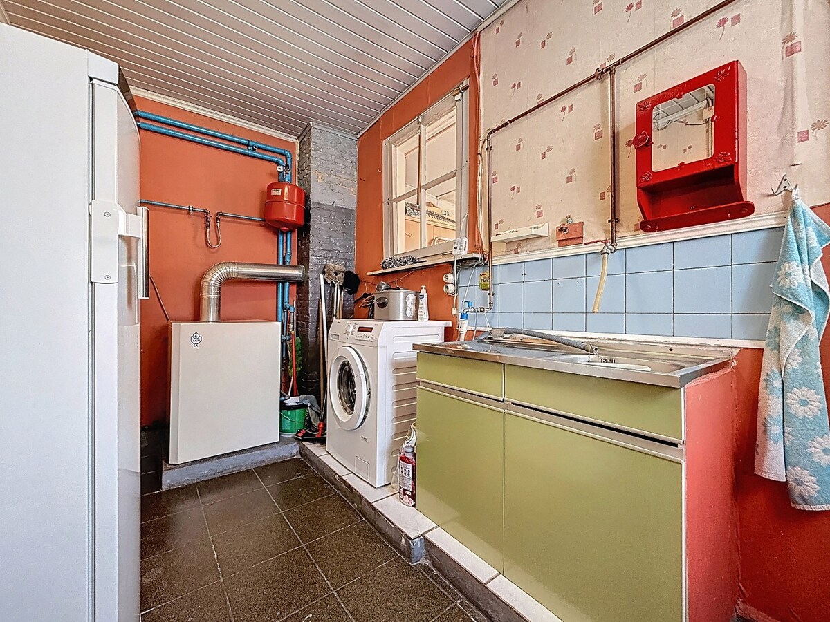 Te renoveren woning met veel potentieel nabij station/centrum Wetteren 