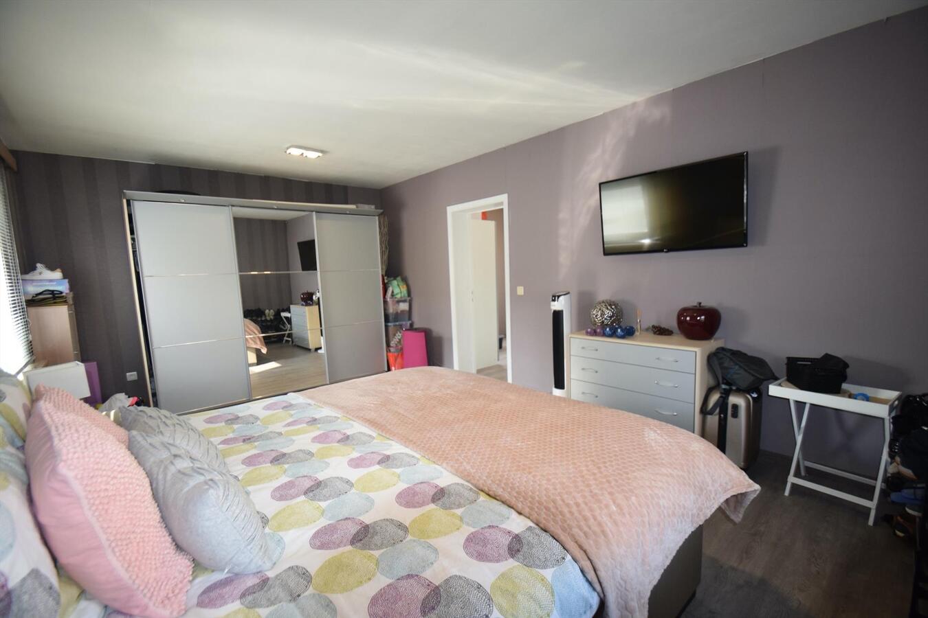 Bijzonder rustig doch goed bereikbare bungalow op 587 m² grond, gelegen tussen kleine en grote ring 