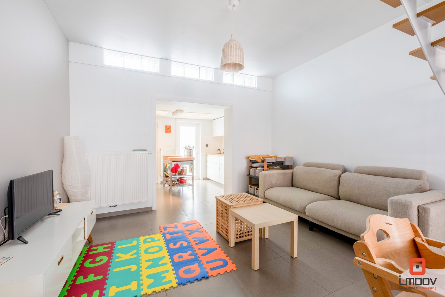 Lichtrijk en instapklare 4 slaapkamer woning 