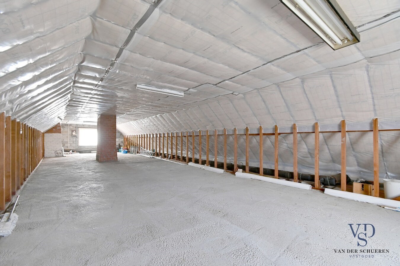 Statige villa in rustige residentiële wijk 