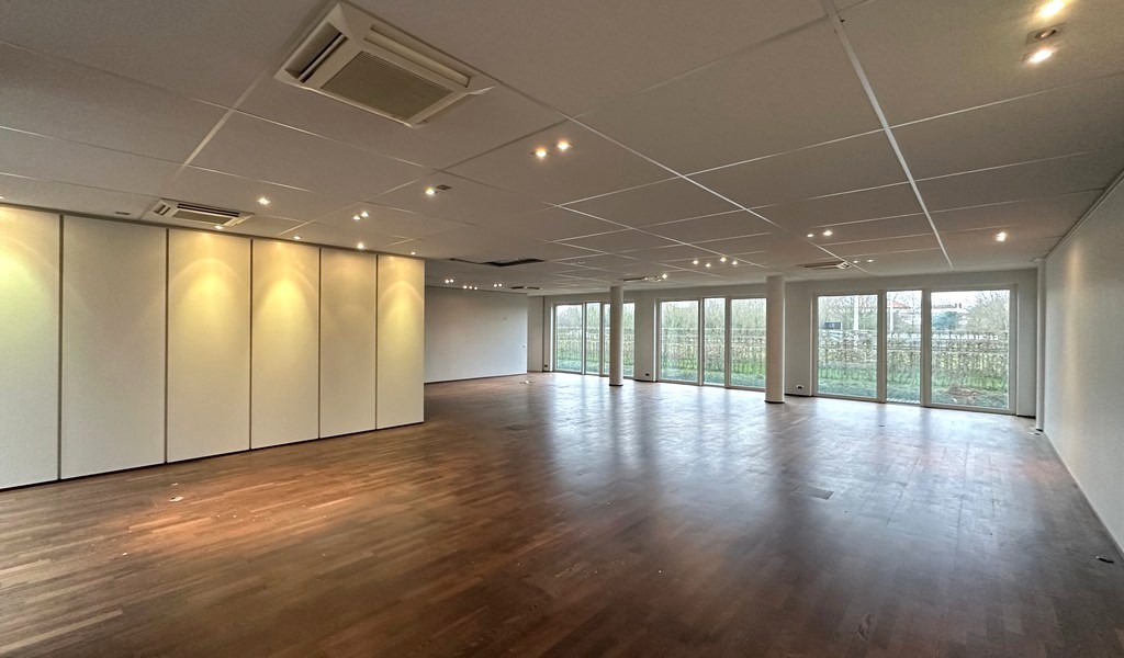 Kantoren te huur in Clinton Park te Roeselare
