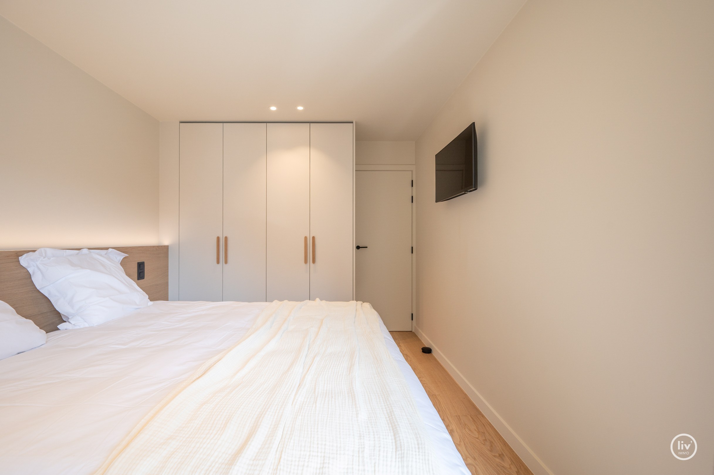 Bel appartement rénové de 3 chambres dans un emplacement de premier choix dans la rue Mosselman à Knokke. 
