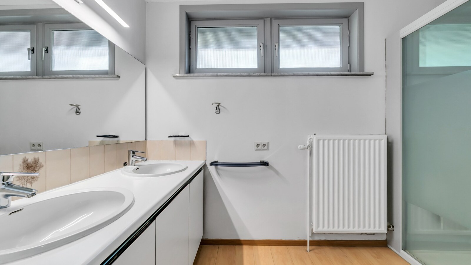 LINDEN - 🌳 villa op +1900 m2 