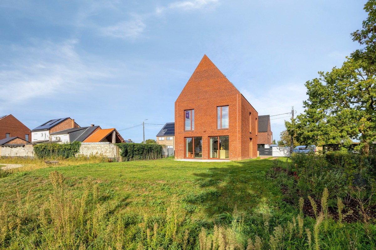 Nieuwbouw open bebouwing met 5 slaapkamers 
