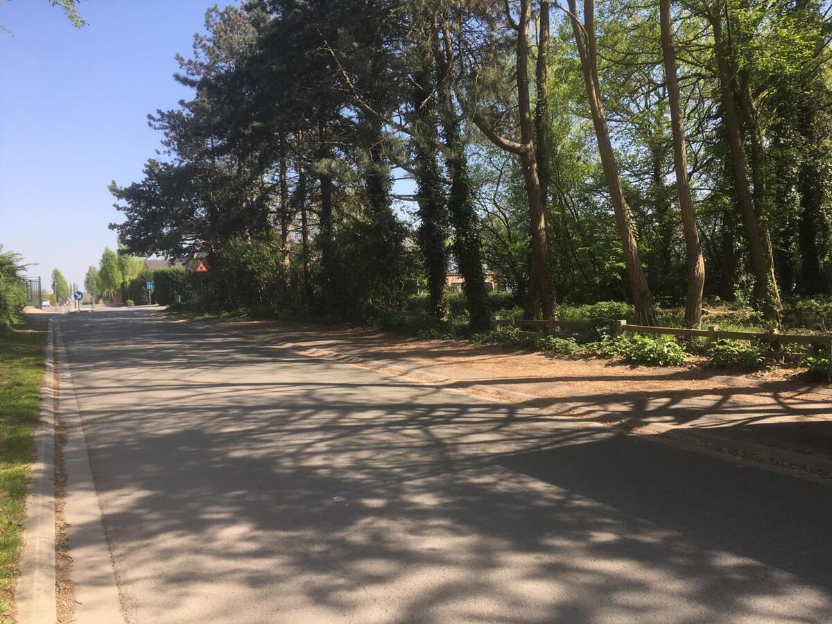 Perceel bouwgrond 748 m2  (Half Open Bebouwing). 