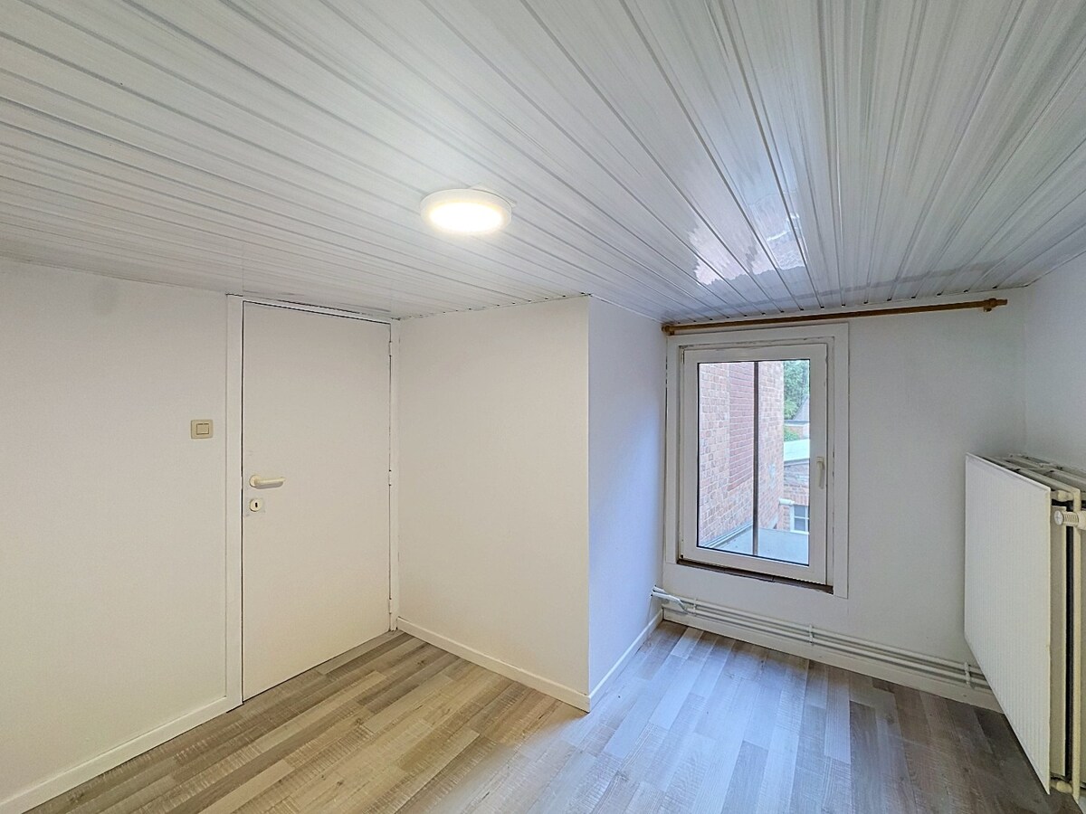 Praktische woning met 3 slaapkamers en tuin in centrum Zomergem 