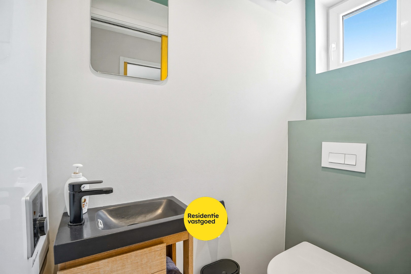 Recent gerenoveerde vakantiewoning (type bungalow) met 2 slaapkamers te Koksijde. 