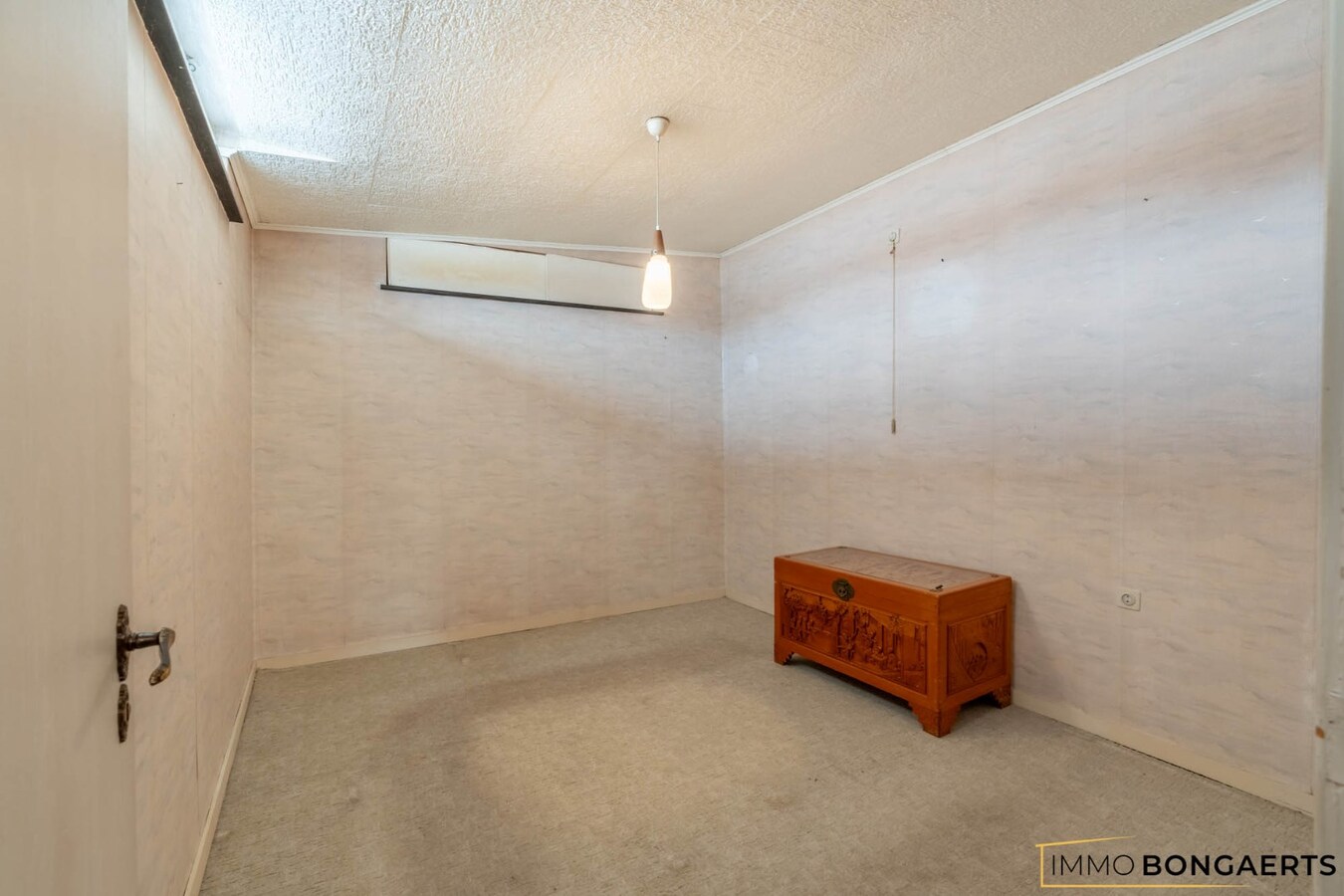 Rustig gelegen woning met tuin, garage en 3 slaapkamers. 