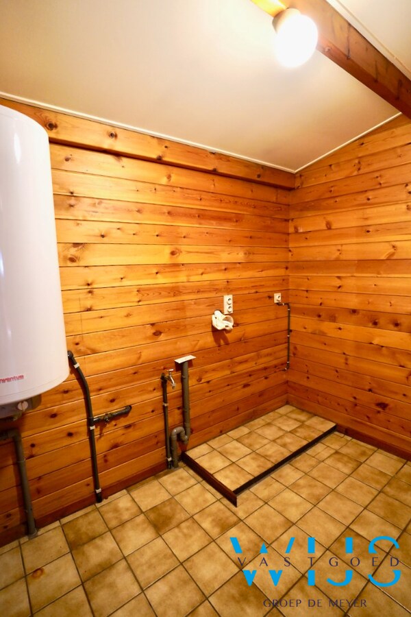 Enorm goed gelegen bungalow op 668 m² te Ertvelde ! 