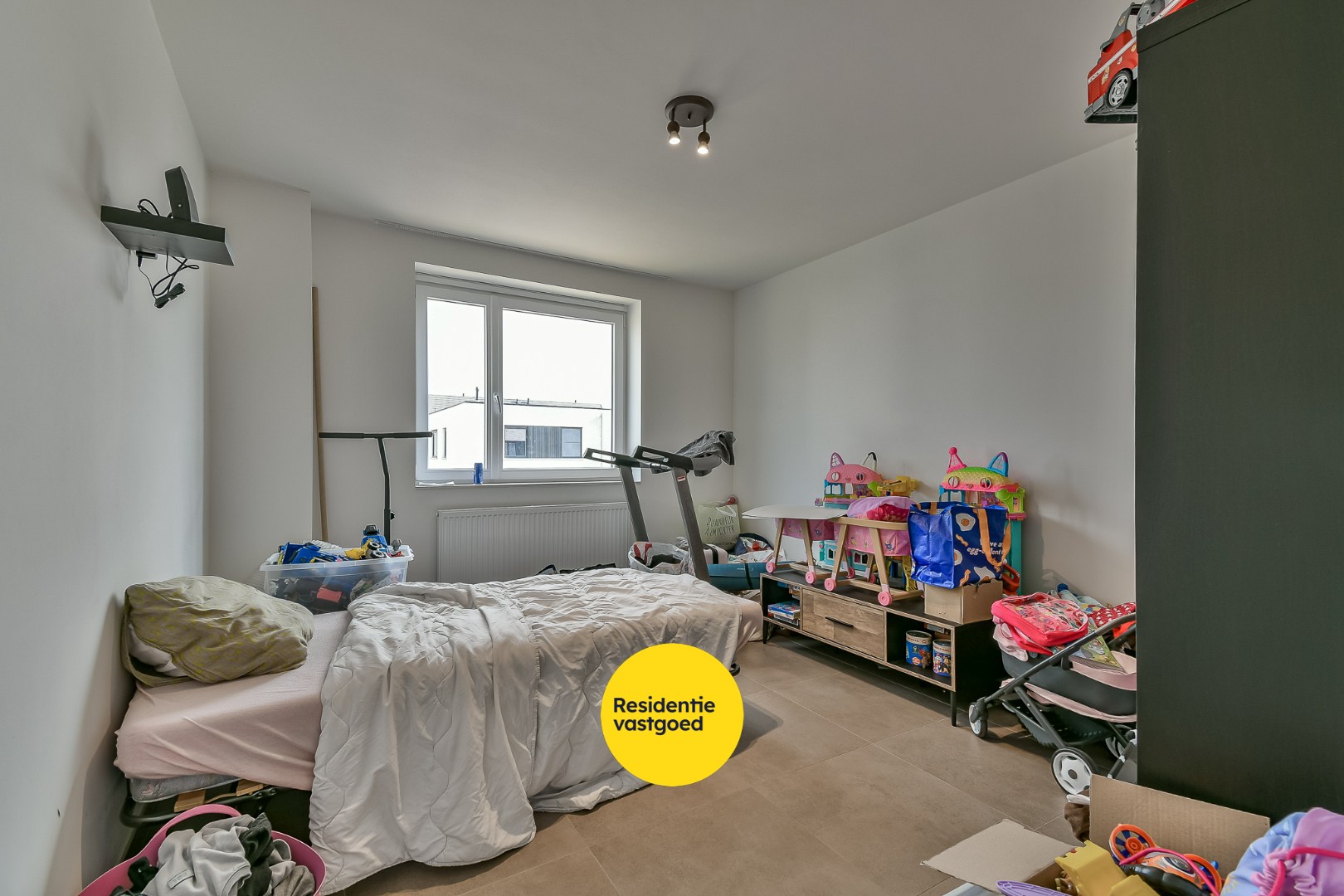 Halfopen nieuwbouwwoning in Eernegem met tuin en 3 slaapkamers 