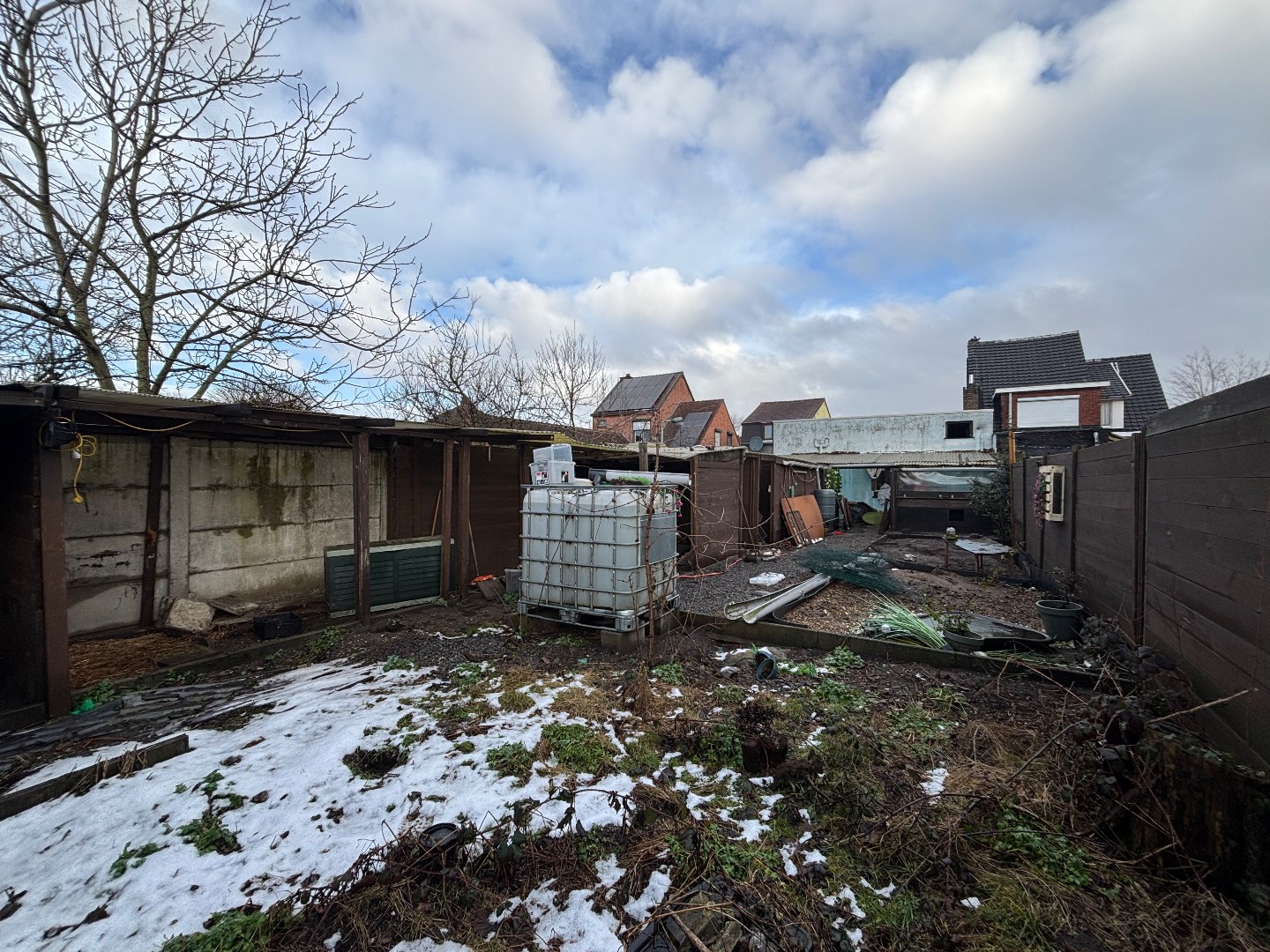 Te renoveren gezinswoning met 2 slpk. in Leopoldsburg 