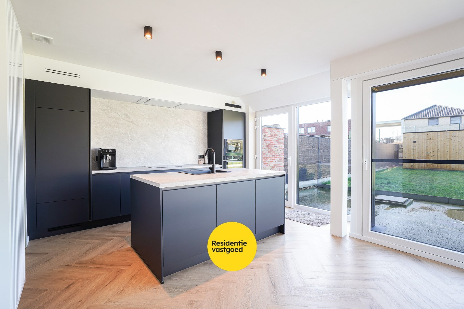 Recent, luxueus afgewerkte woning 