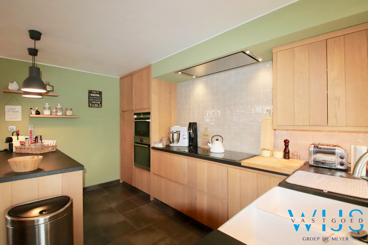 Zeer ruime HOB op een perceel van 934m2 te Evergem ! 