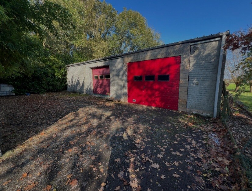 Unieke kans in Heule ! Magazijn van 450 m2 ! 