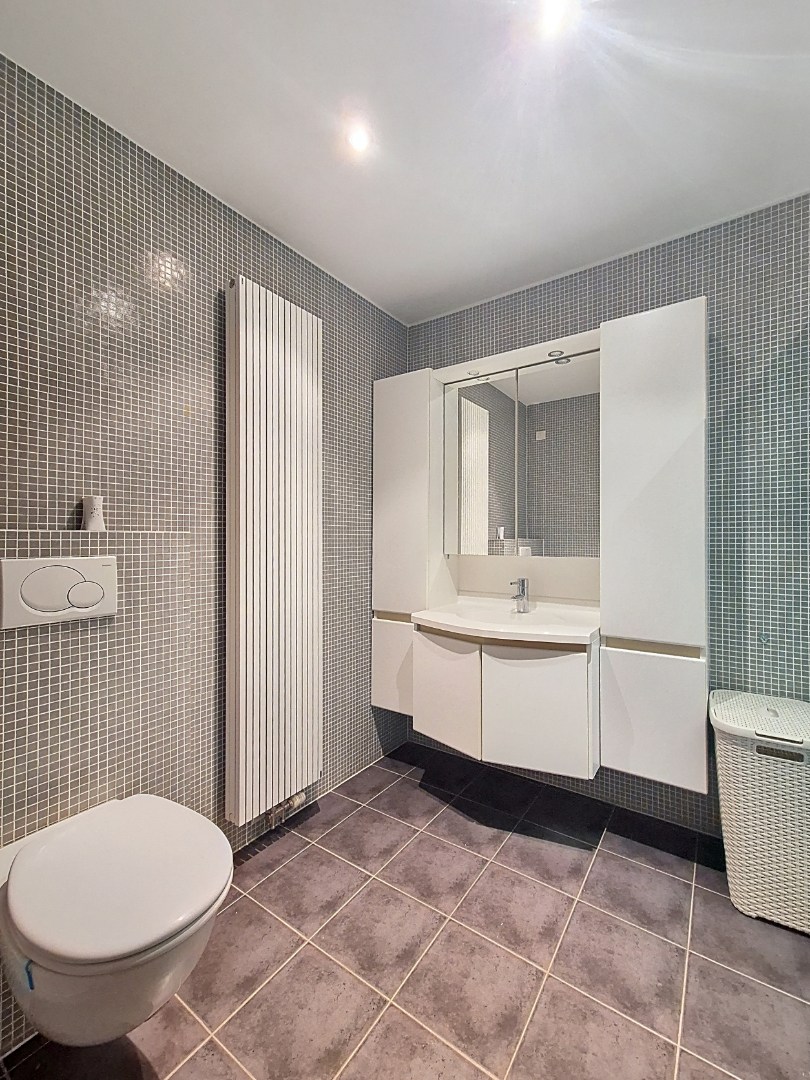 Appartement met 2 slpk en ondergrondse autostandplaats 