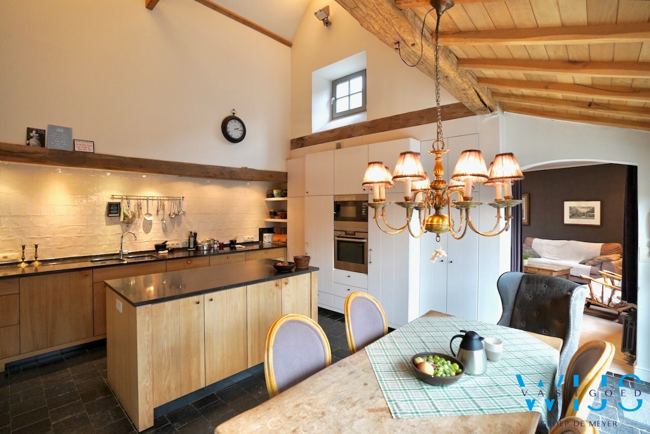 Multifunctionele eigendom op prachtig perceel van 1.682 m² ! 