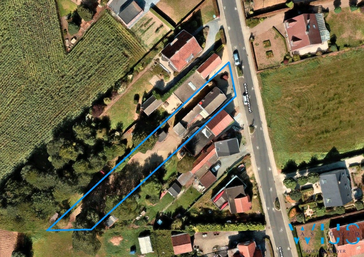 Te renoveren woning op een zonnig perceel van 760 vierkante meter te BELZELE! 