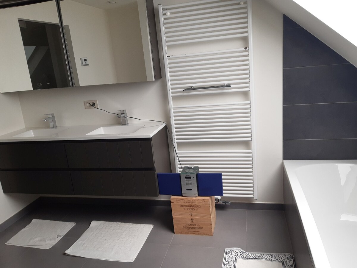 Energiezuinig wonen met weids uitzicht. 