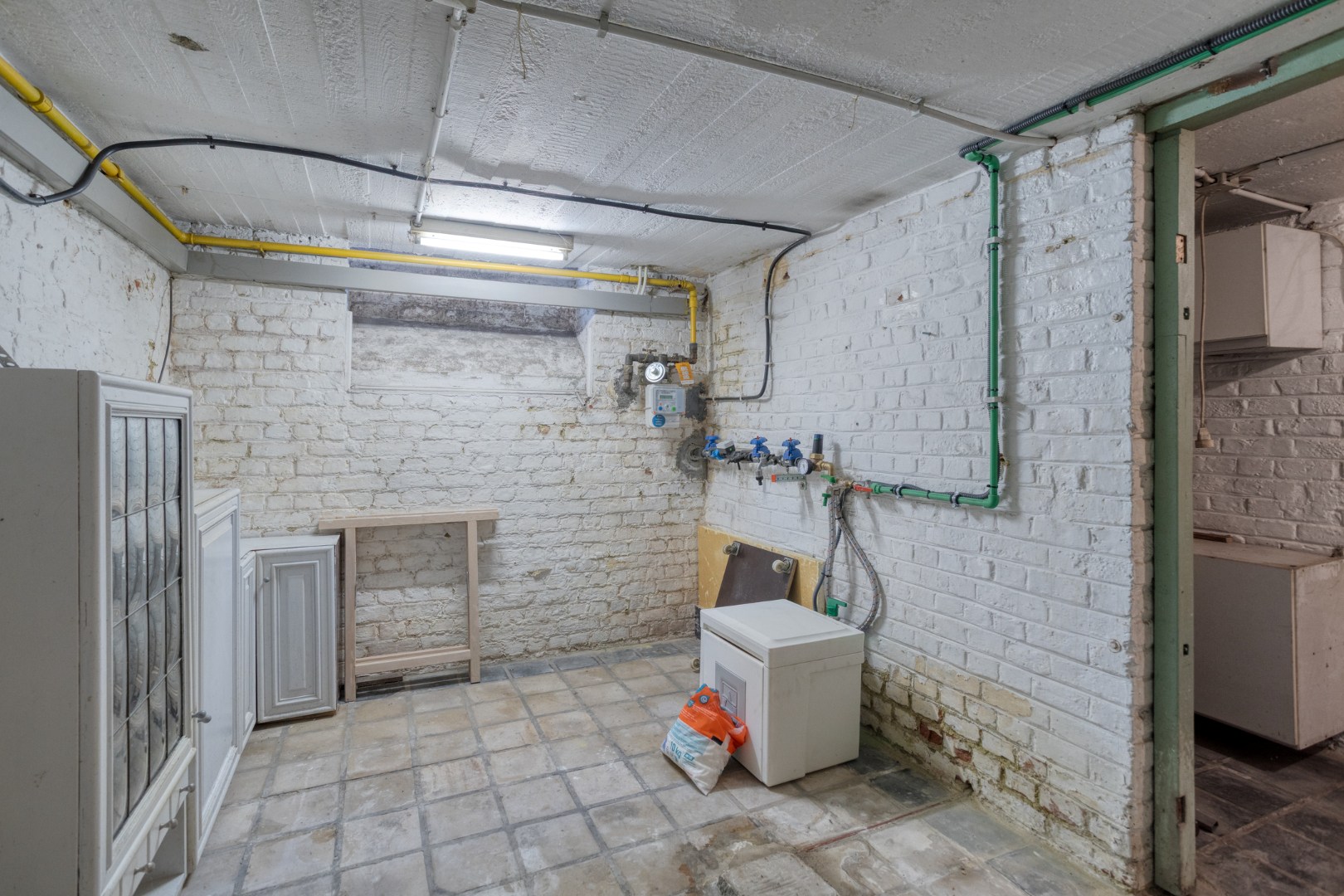 Centraal gelegen ruime woning met 4 slaapkamers en tuin te Tienen - EPC 222Kwh/m² 