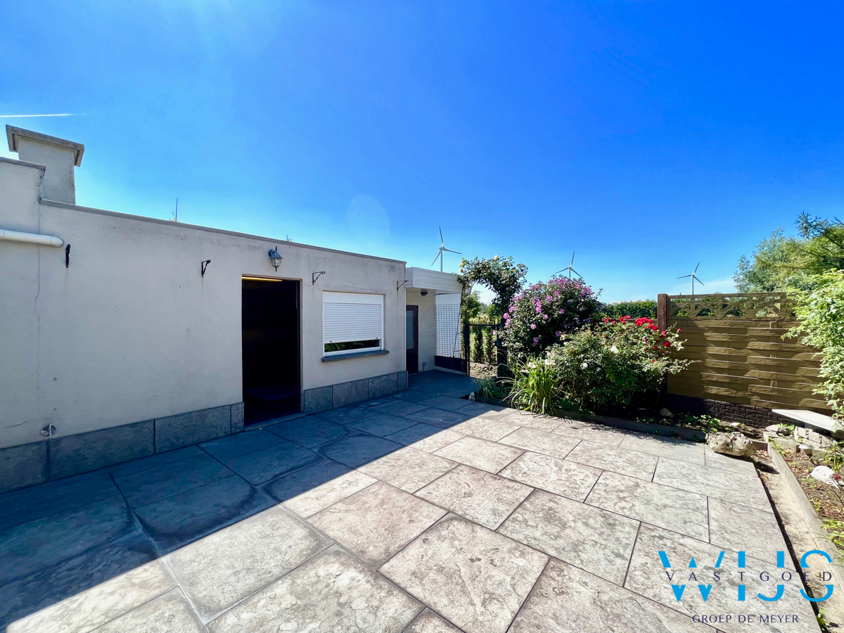 Instapklaar woonhuis op een rustige locatie te Rieme ! 