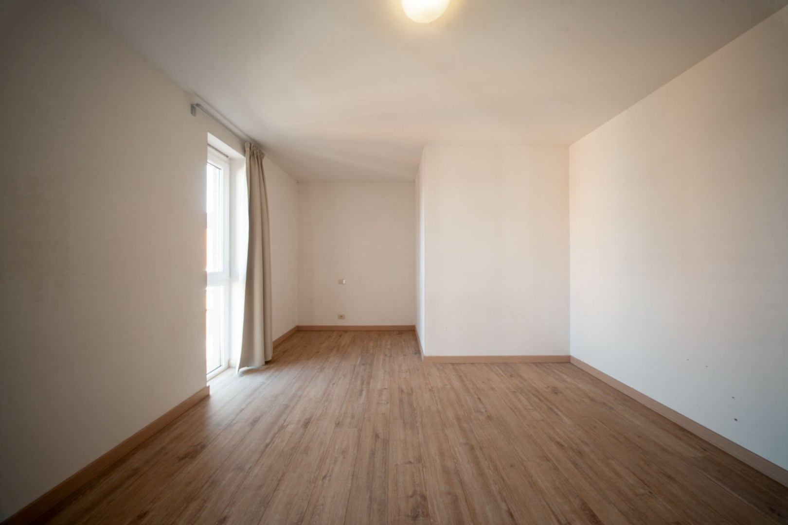 Instapklaar appartement met 3 slaapkamers, terras en garage 