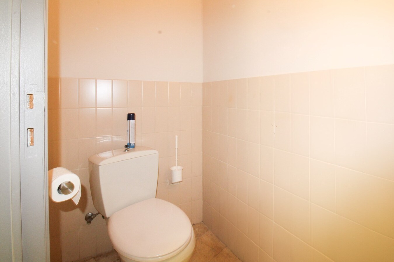 Nieuwe kansen wachten: Veelzijdige kantoor- of handelsruimte te huur in het hart van Sint-Niklaas 