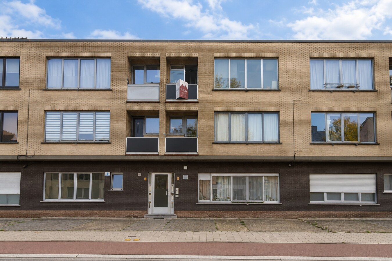 Te koop: Lichtrijk en instapklaar 2-slaapkamerappartement met terras en EPC-label C op gunstige ligging in Sint-Niklaas! 