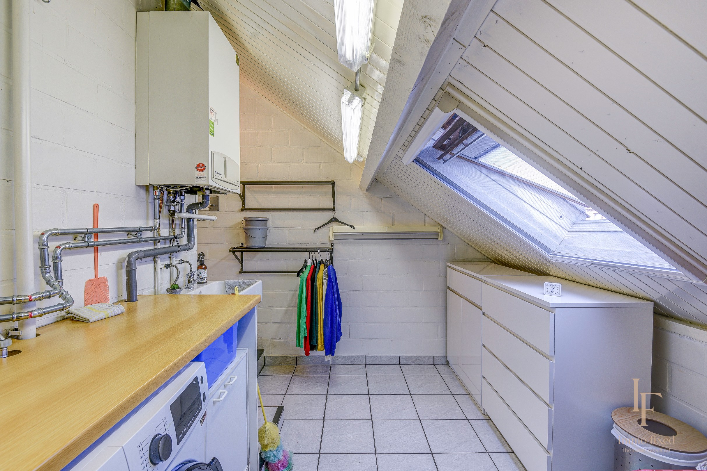 Charmante gezinswoning met groot terras en tal van mogelijkheden! 