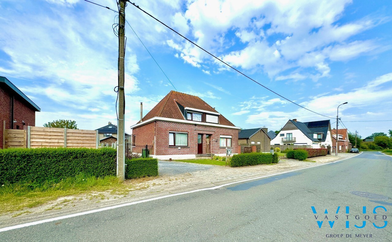 Interessante te renoveren woning in Drongen! 