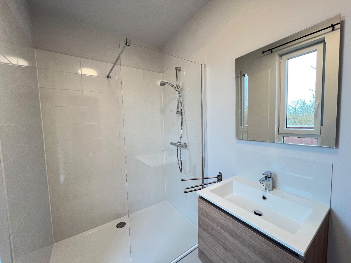 Superbe appartement avec 2 suites et une grande  terrasse 