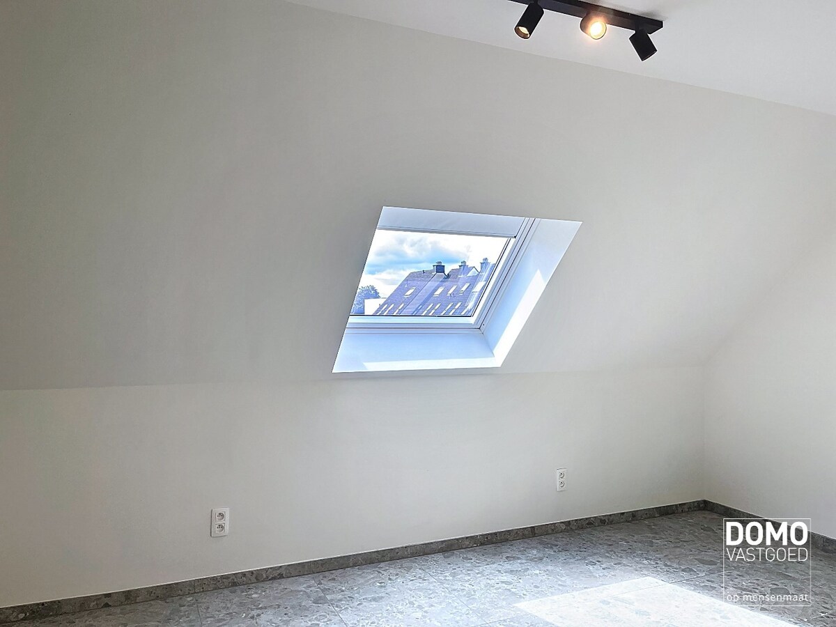 RUIM EN ENERGIEZUINIG DUPLEXAPPARTEMENT IN HEUSDEN-ZOLDER 