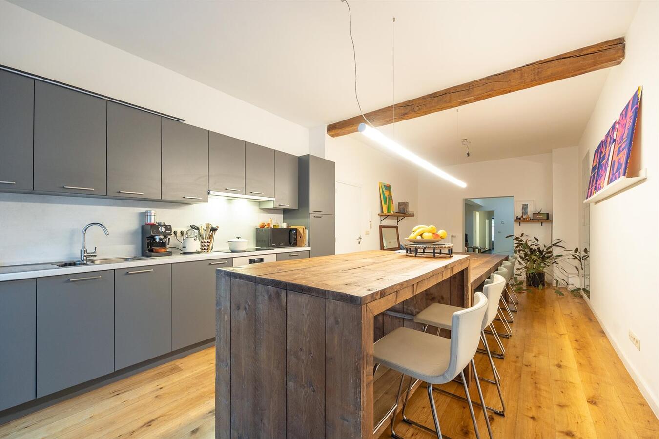 Gerenoveerd gelijkvloers appartement met stadstuin! 