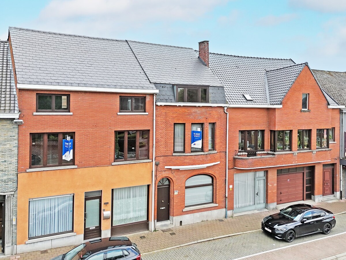 Karaktervolle woning met 3 kamers en tuin centrum Herzele 