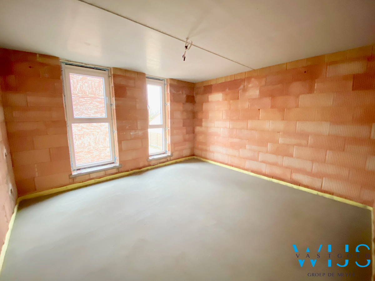 ULTRA ruime nieuwbouwwoning met 5 slaapkamers, 2 badkamers te RIEME/ERTVELDE  ! 