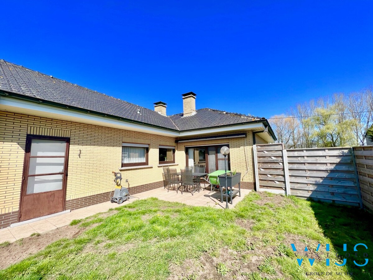 Enorm goed gelegen bungalow op een TOPperceel van 849 m² 