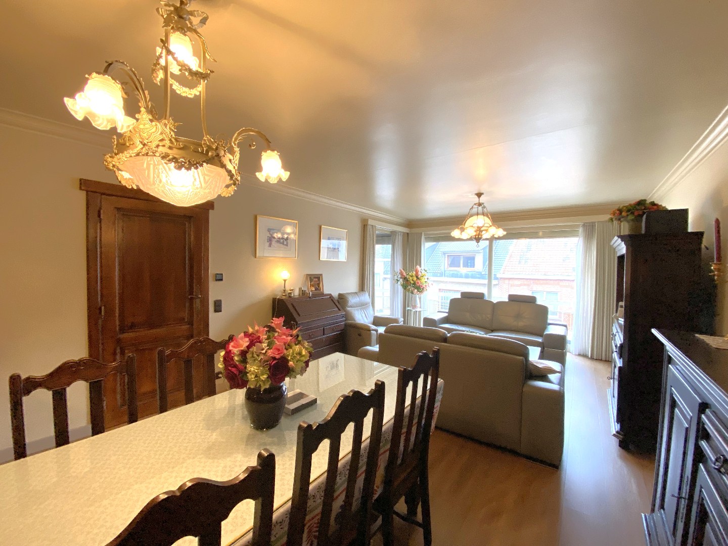 Verrassend ruim en stijlvol appartement met 3 slaapkamers in hartje Vijve! 