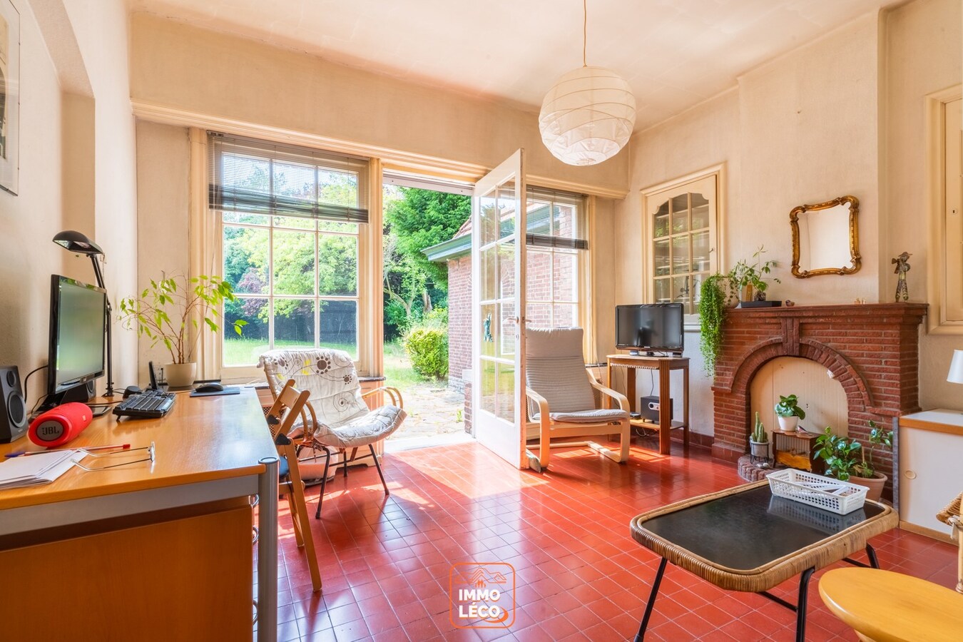 Propriété exceptionnelle érigée sur 1571m³, dans une avenue prisée de Mouscron ! 