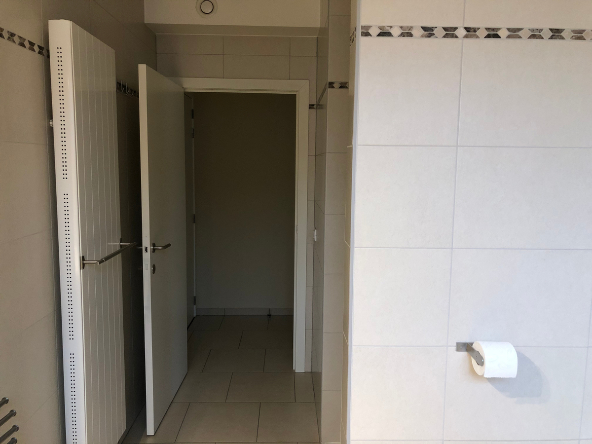 Bijzonder ruim 2-slpk-luxeappartement in centrum De Pinte 