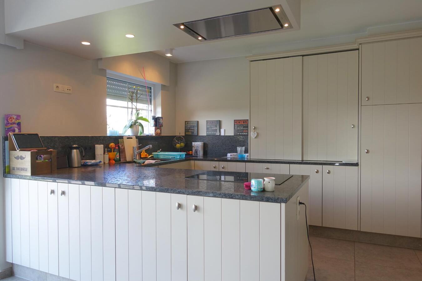 Uniek moderne nieuwbouwvilla met 4 slaapkamers 