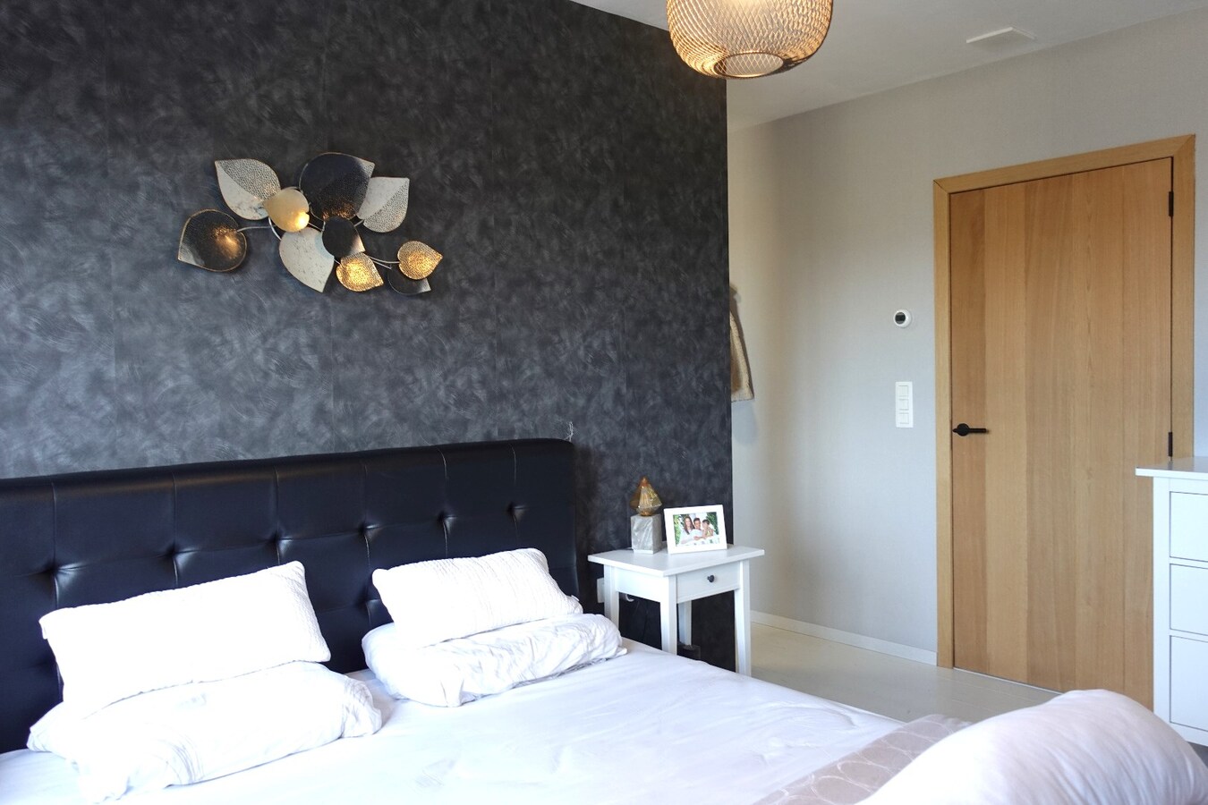 Uitzonderlijke luxe villa (2022) met prachtige tuin &amp; 5 slaapkamers op 2.162m² 