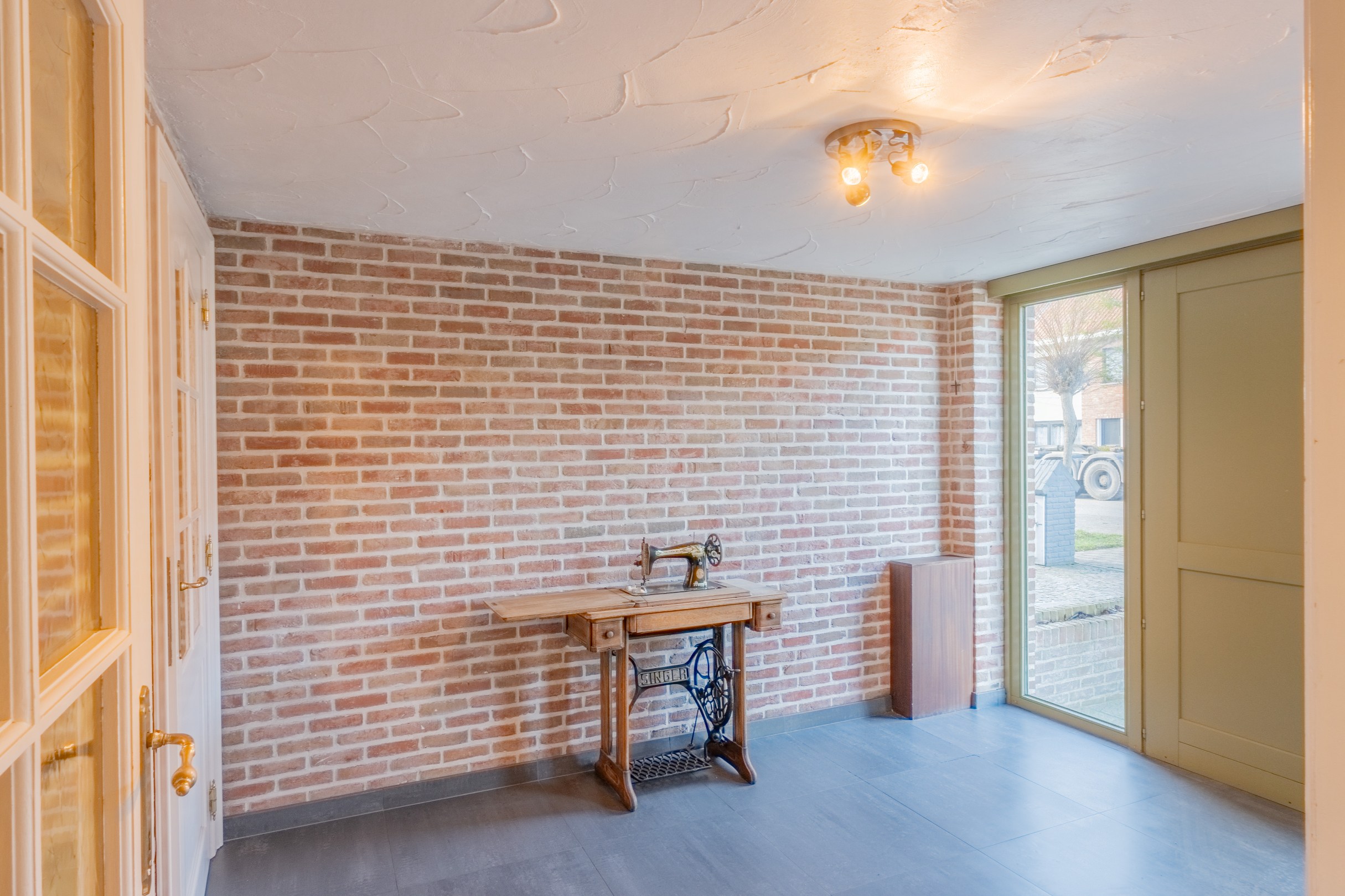 Instapklare gezinswoning op wandelafstand van het station en Zeedijk Heist (met mogelijkheid tot aankoop van een aanpalende garage 