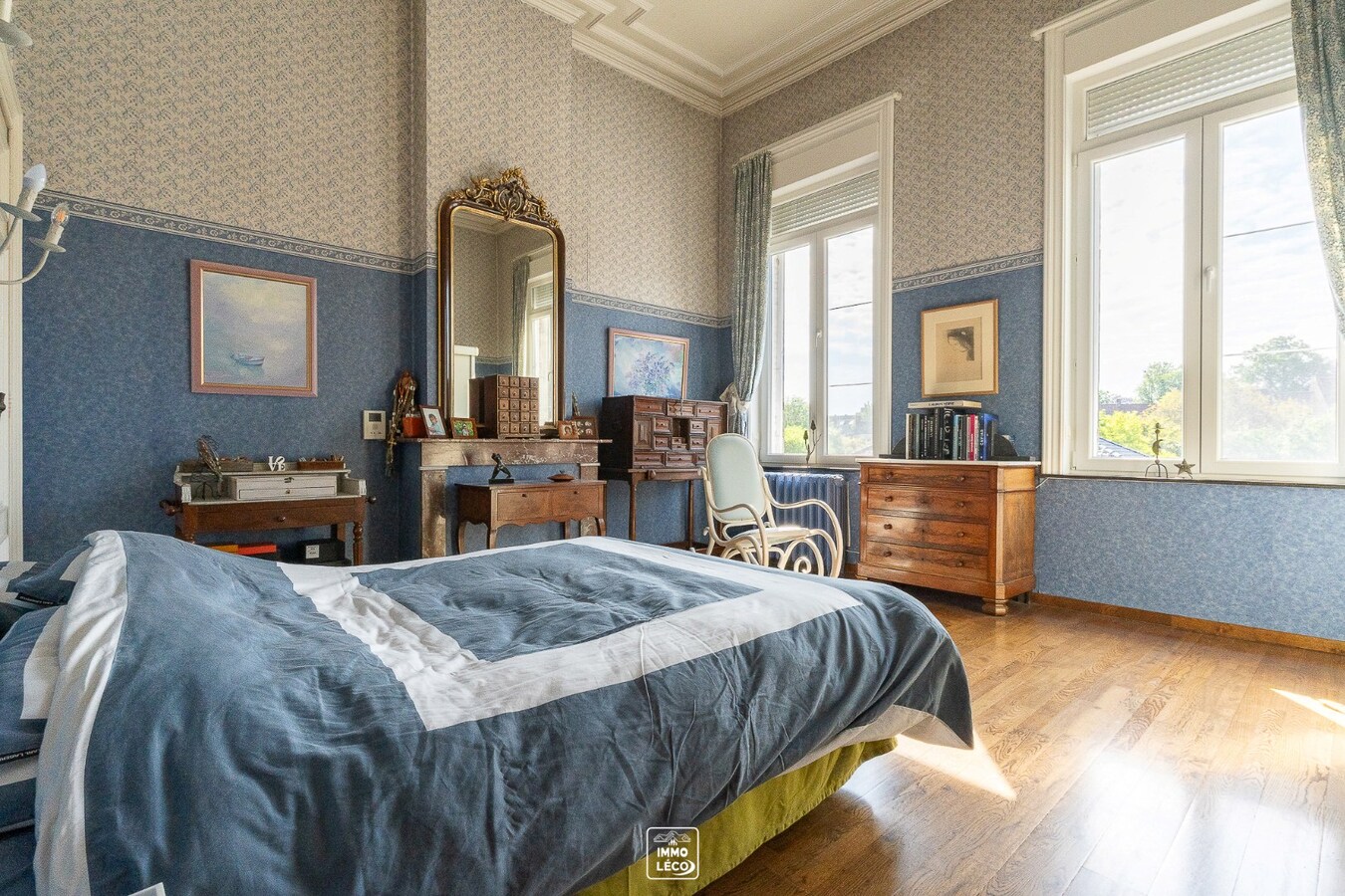 Maison de Maître chargée d'histoire, une propriété unique dans le centre-ville ! 