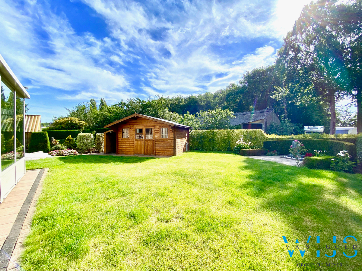 Leuke gezinswoning met 4 slaapkamers &amp; tuin te Oosteeklo ! 