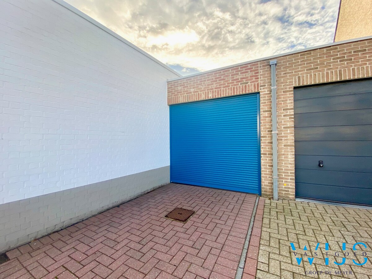 Gezinswoning met 4 slaapkamers &amp; garage te EVERGEM ! 