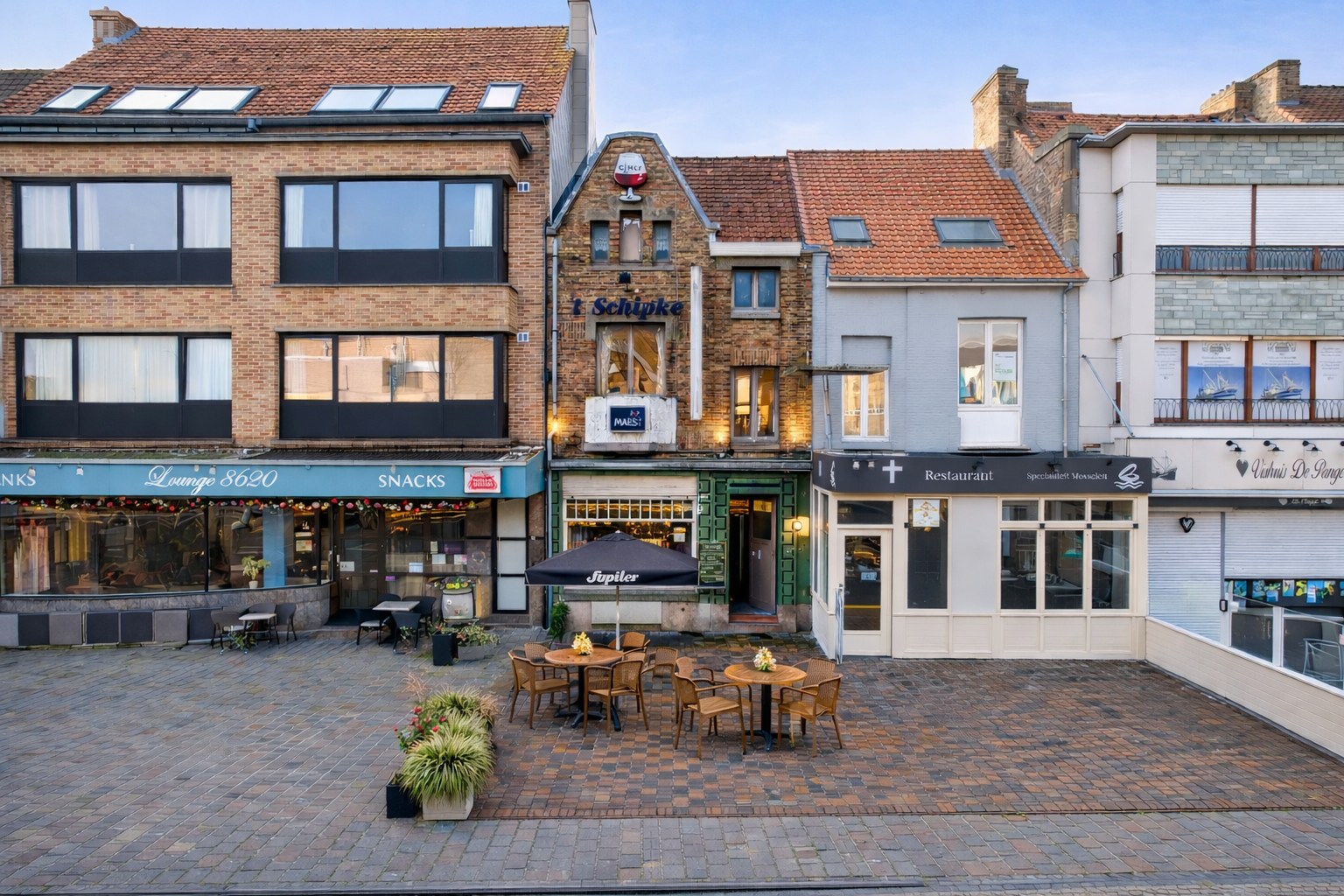 Handelshuis / projectgrond op topligging aan de Kaai – Nieuwpoort-Stad 